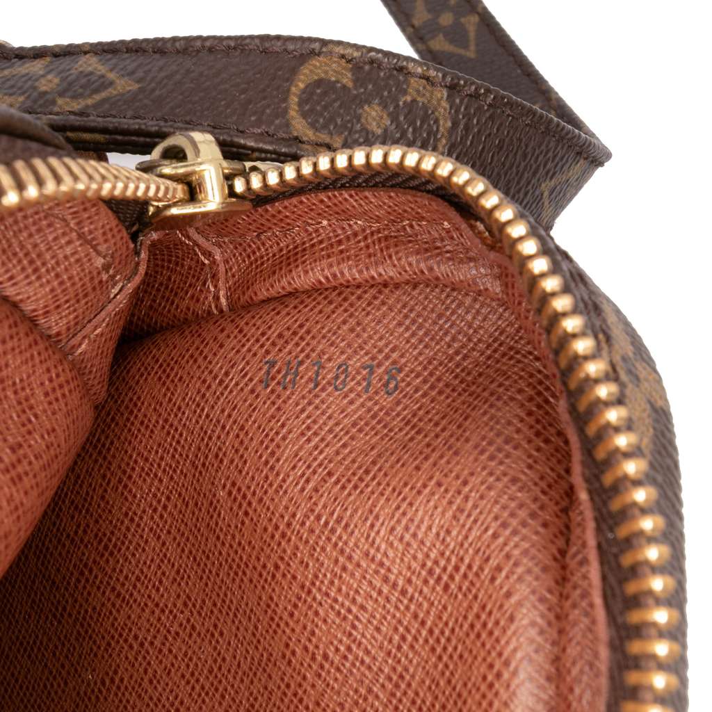 Louis Vuitton Monogram Danube - Detail 1