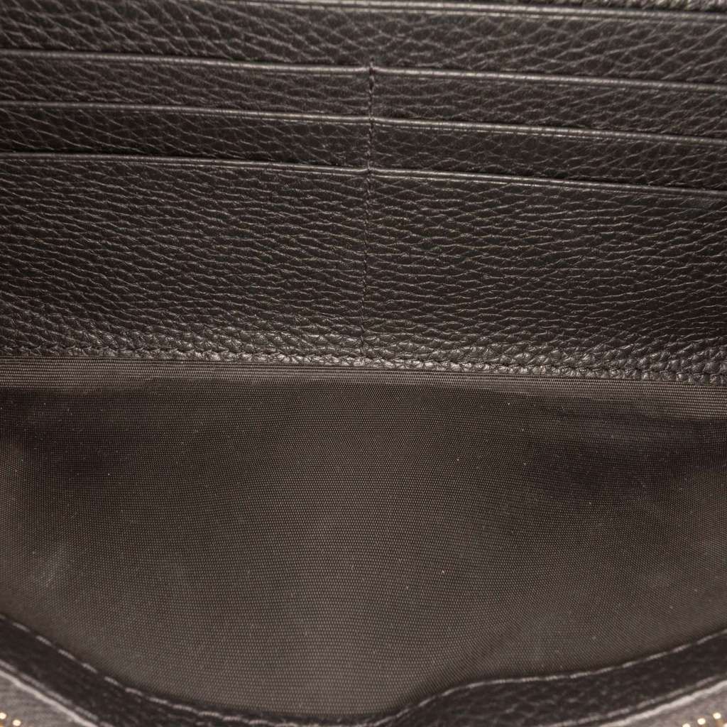 Valentino Pebbled Calfskin Rockstud Flip Lock Wallet On Chain - 4