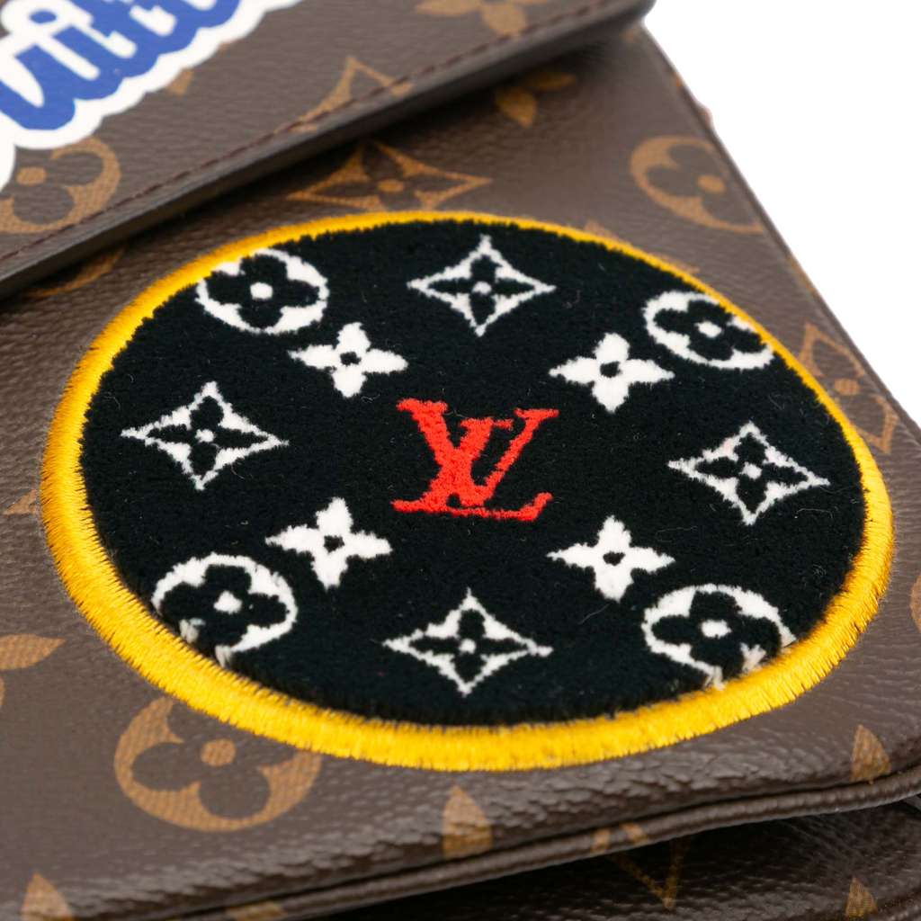 Louis Vuitton Monogram Patches Pochette Metis - Detail 1