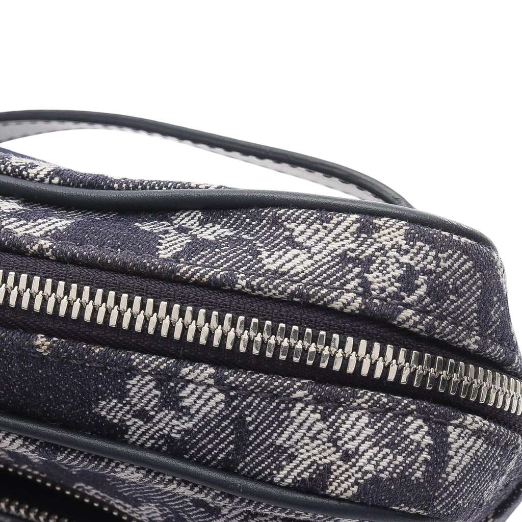 Louis Vuitton Monogram Tapestry Outdoor Bumbag - Detail 1