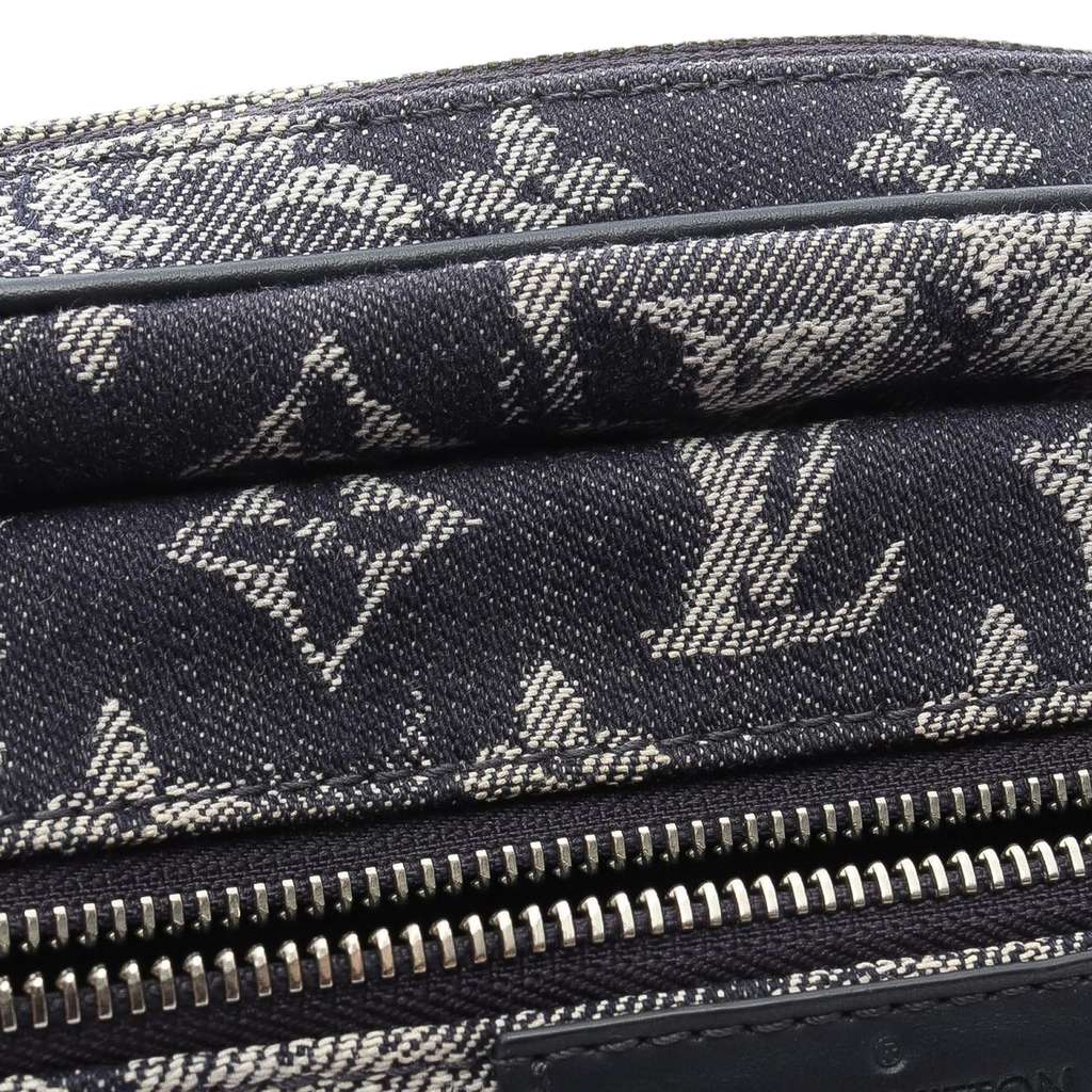 Louis Vuitton Monogram Tapestry Outdoor Bumbag - Image 12