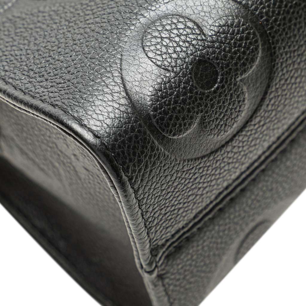 Louis Vuitton Monogram Giant Empreinte OnTheGo East West - Detail 2