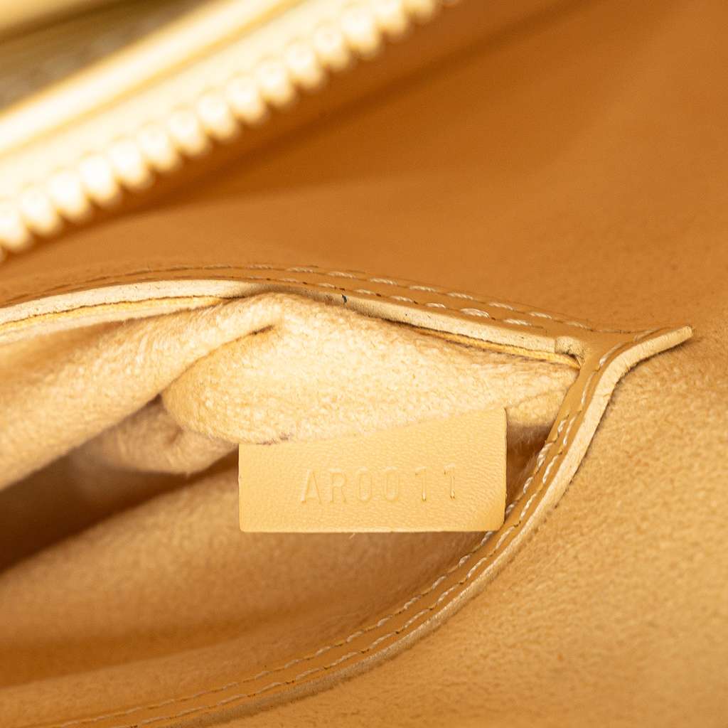 Louis Vuitton Epi Alma PM - Detail 1