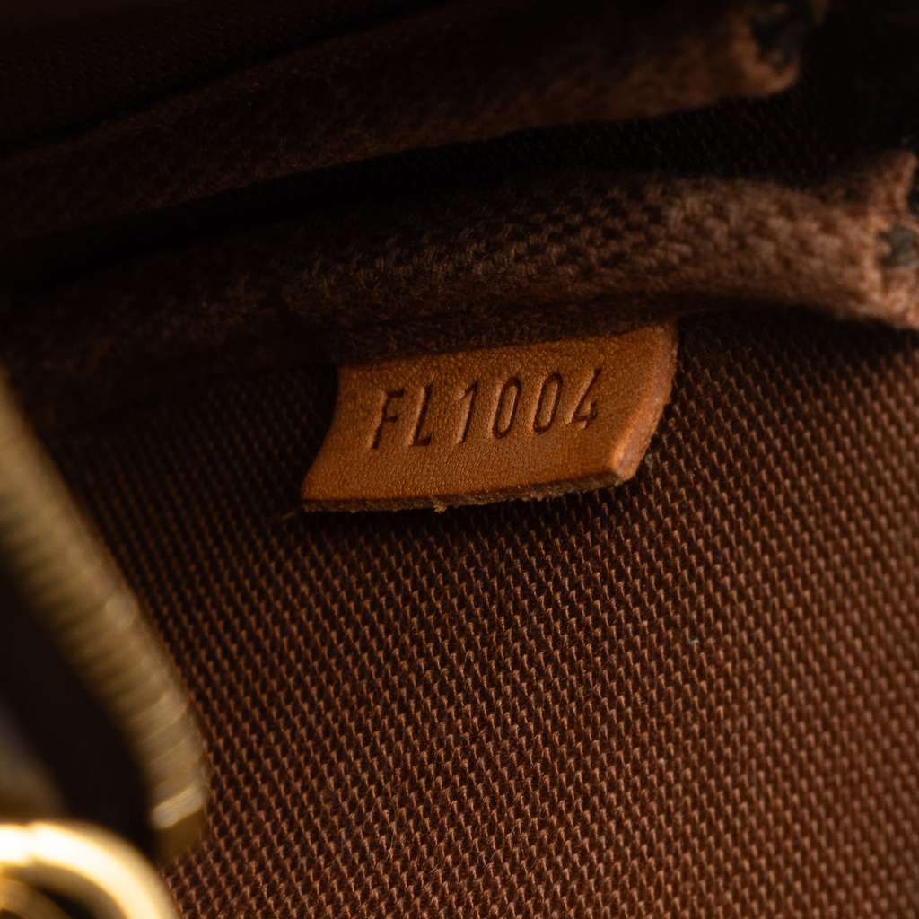 Louis Vuitton Monogram Mini Pochette Accessoires - Detail 2