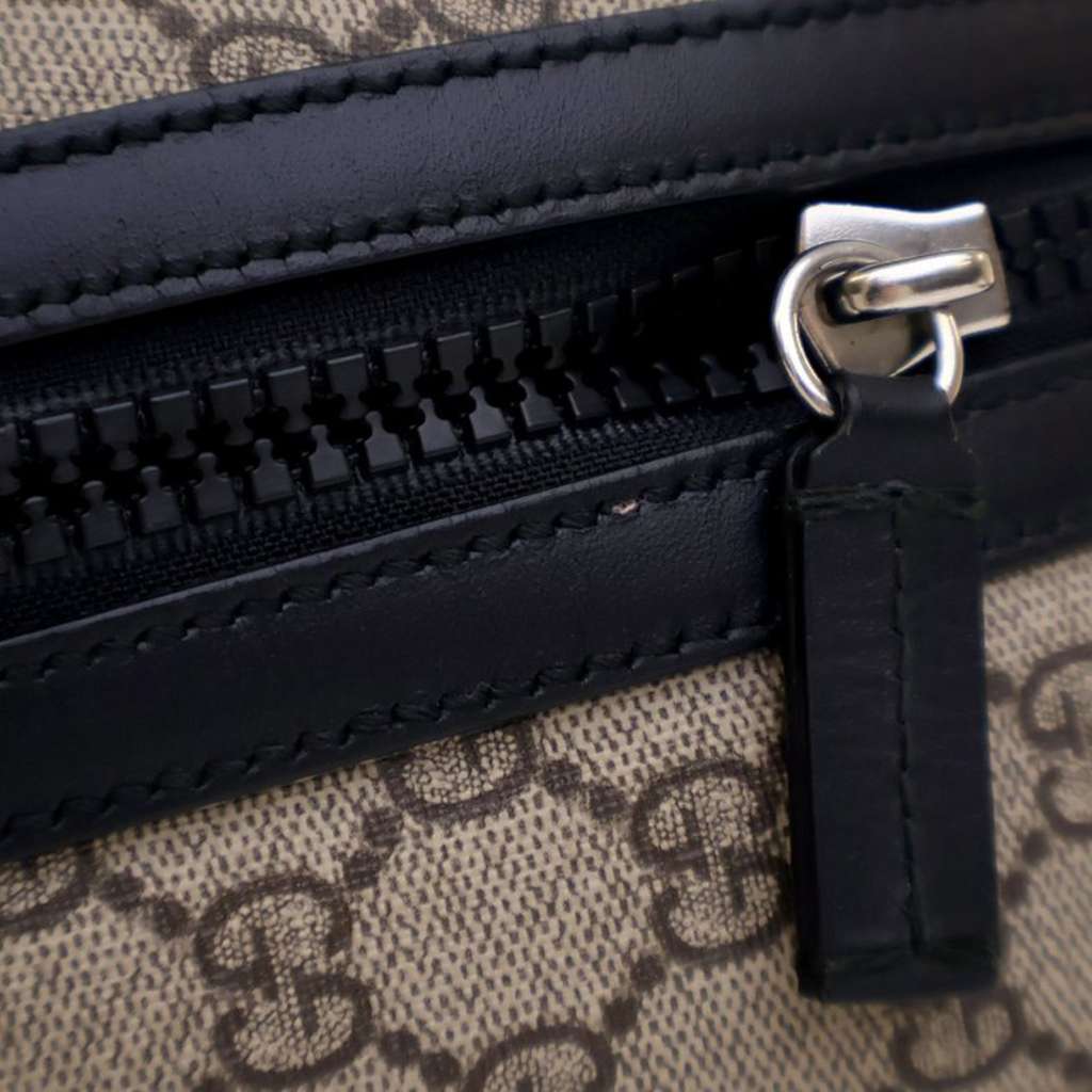 Gucci Medium GG Supreme Eden Backpack - Detail 1