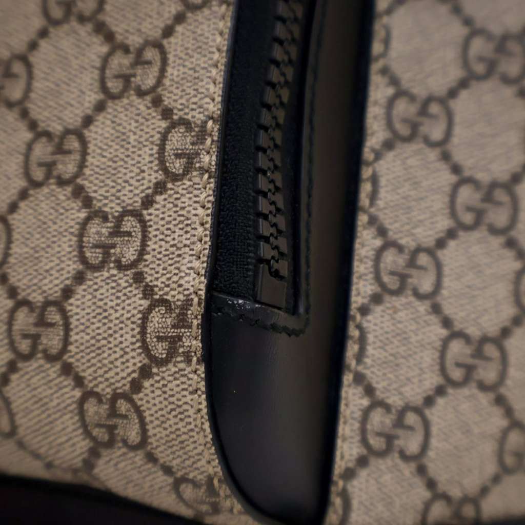 Gucci Medium GG Supreme Eden Backpack - Detail 2