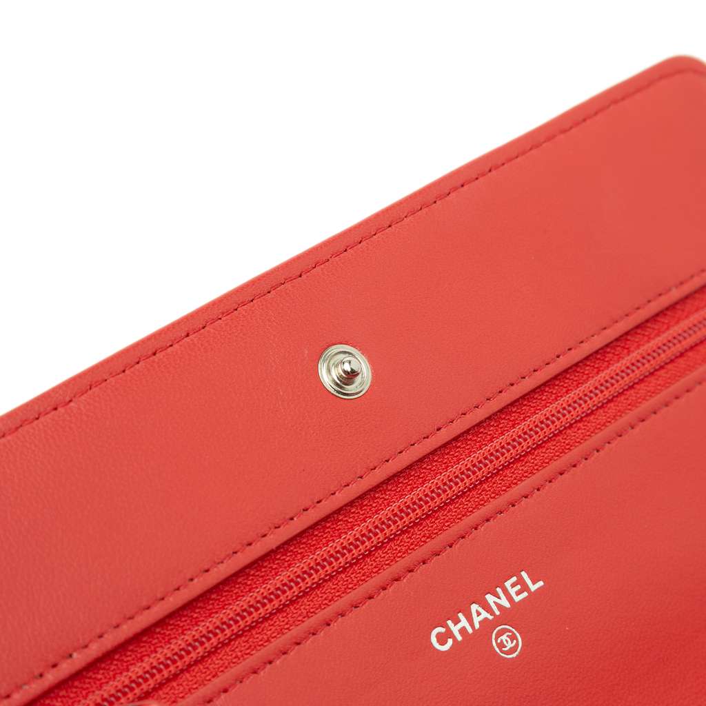 Chanel CC Quilted Lambskin Wallet on Chain - Image 10