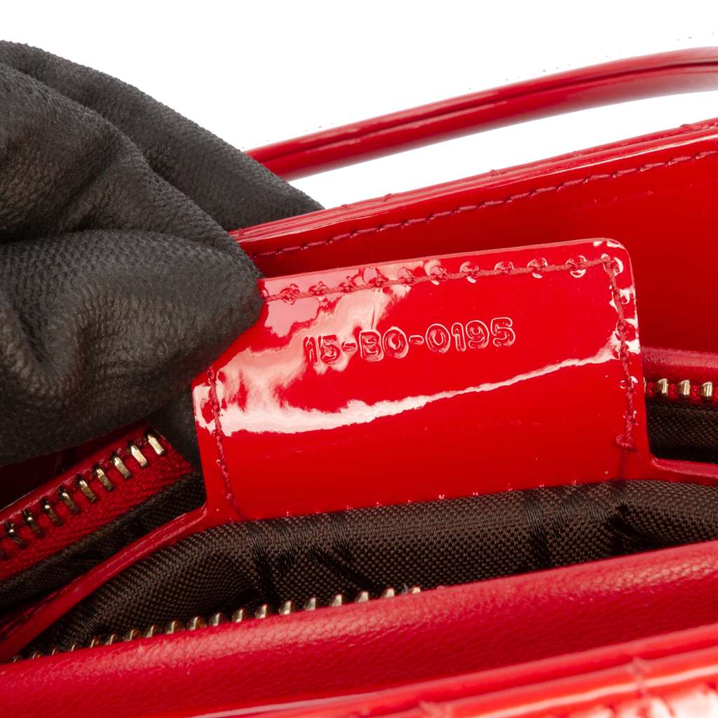 Dior Medium Patent Cannage Lady Dior - Side view