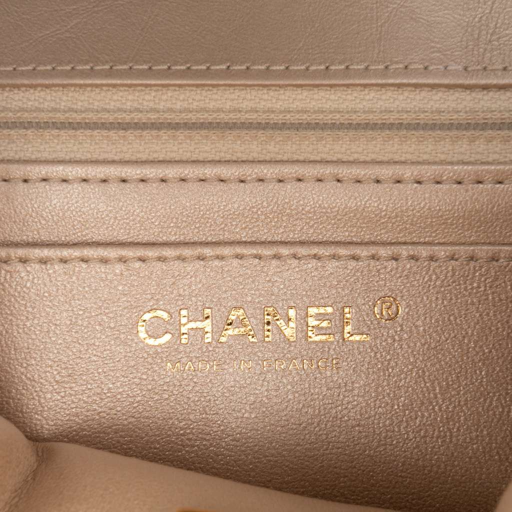 Chanel Reissue 2.55 Chevron Quilted Metallic Calfskin Single Flap 224 - Side view