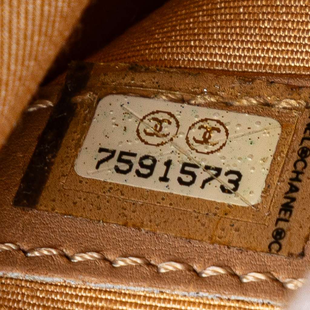 Chanel Caviar Medallion Tote - Detail 1