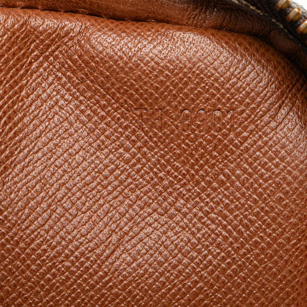 Louis Vuitton Monogram Pochette Marly Bandouliere - Detail 1