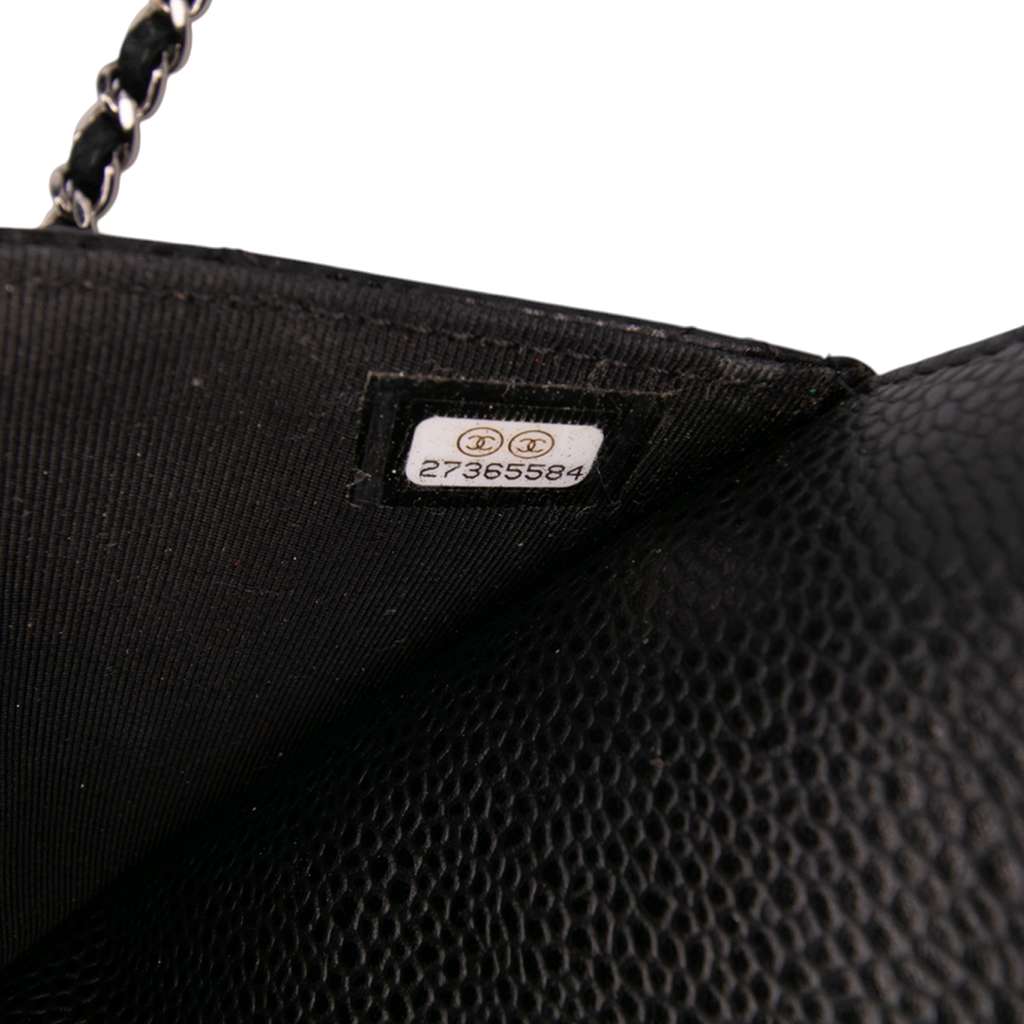 Chanel CC Quilted Caviar Wallet on Chain - Detail 1
