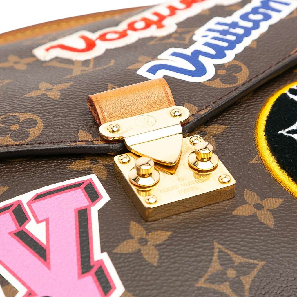Louis Vuitton Monogram Patches Pochette Metis - Detail 1