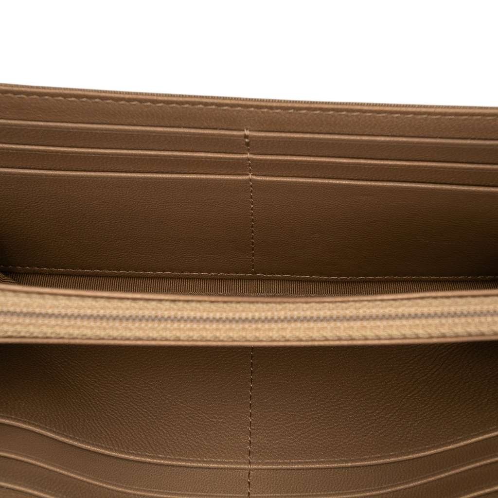 Chanel CC Quilted Goatskin Chic Pearls Wallet on Chain - 4