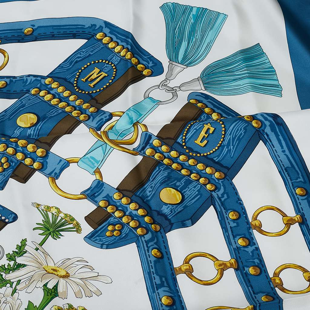 Hermès Aux Champs Silk Scarf - Side view