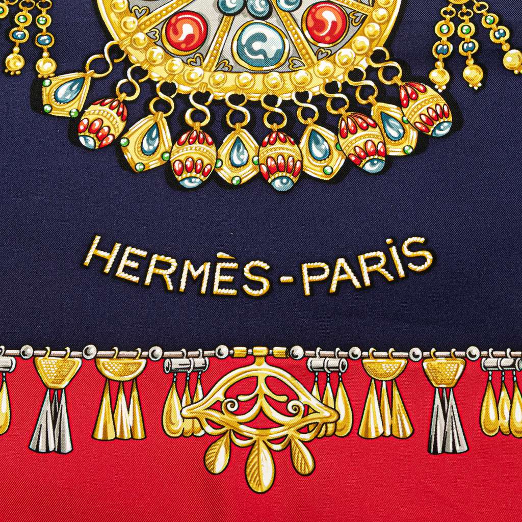 Hermès Parures des Sables Silk Scarf - Back view