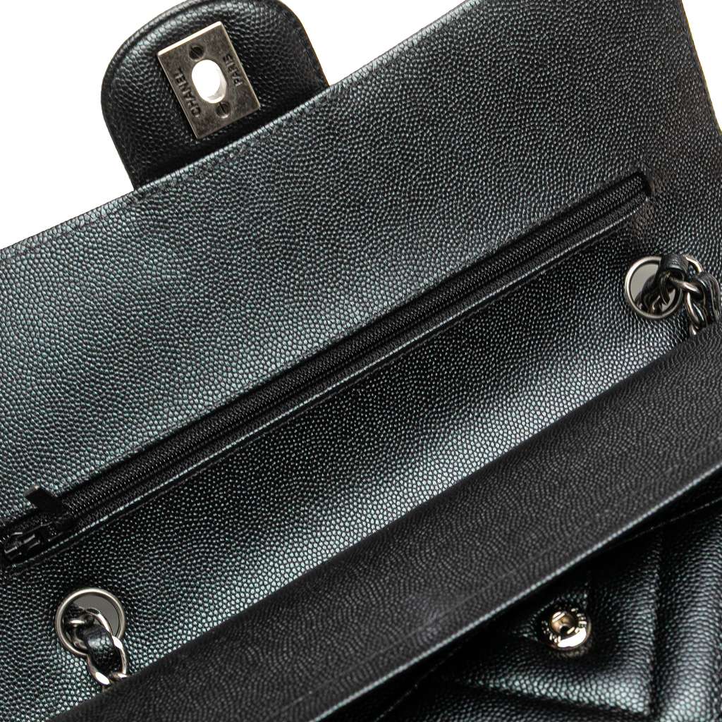 Chanel Medium Classic Chevron Caviar Double Flap - Detail 2