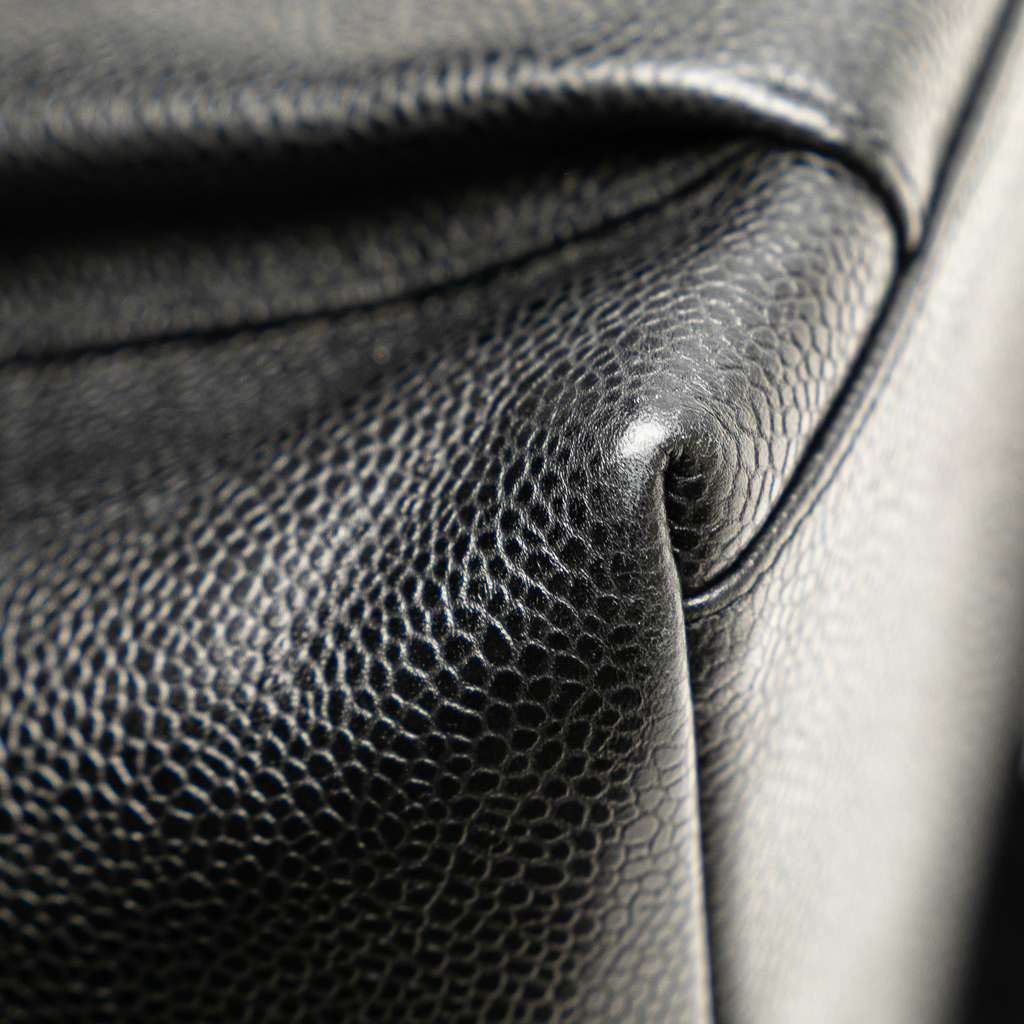 Chanel Caviar Front Pocket Chain Tote - Image 10