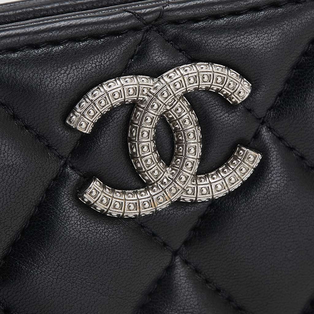 Chanel CC Quilted Lambskin Compact Bifold Wallet - Image 11