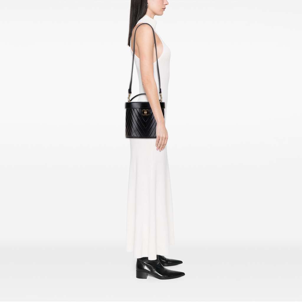 Chanel CC Chevron Caviar Turnlock Vanity Bag - Image 11