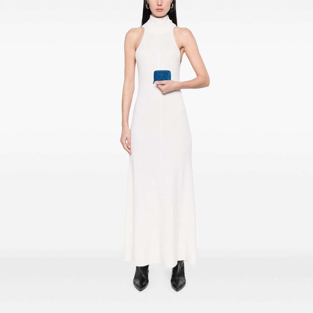 Chanel CC Quilted Caviar Zip Coin Purse - Image 12