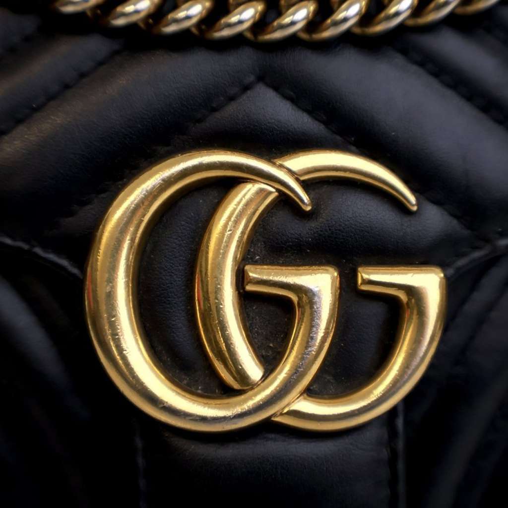 Gucci Medium GG Marmont Matelasse Leather Shoulder Bag - Detail 1
