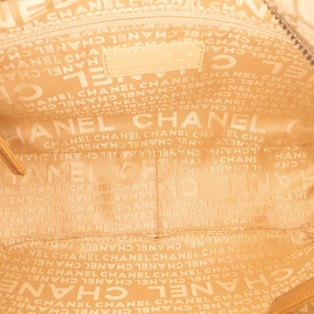Chanel CC Suede Camellia Hobo - 4