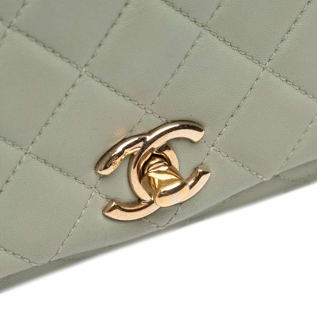 Chanel Small Quilted Lambskin Citizen Chic Flap - Detail 2