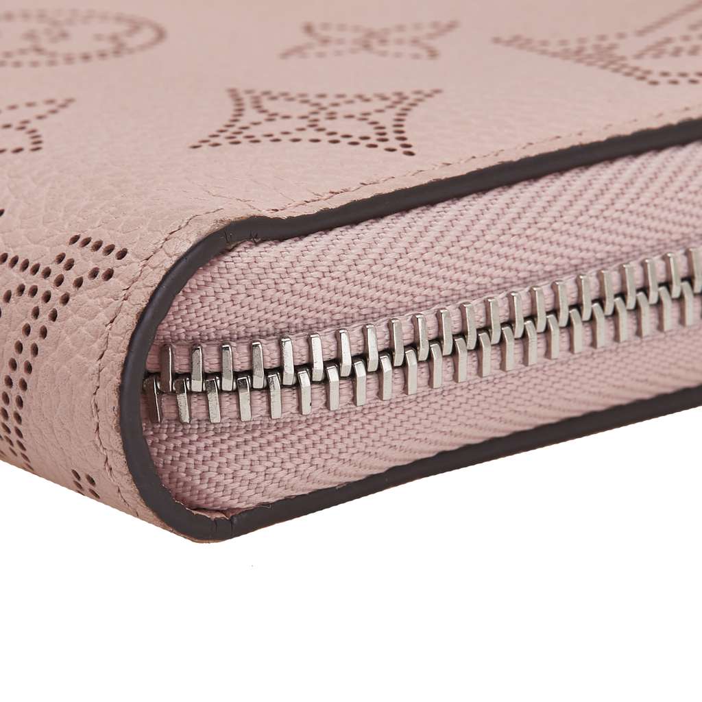 Louis Vuitton Monogram Mahina Zippy Wallet - Image 12