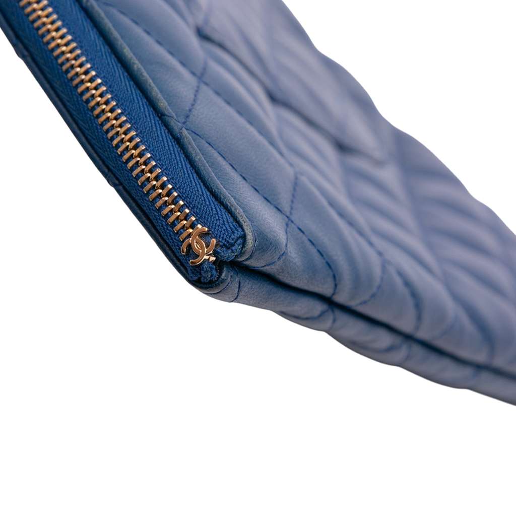 Chanel Large Quilted Lambskin O Case Clutch - Image 11