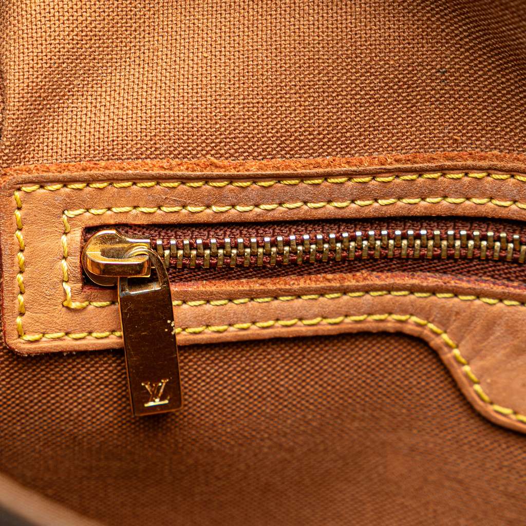 Louis Vuitton Monogram Mini Looping - Detail 2