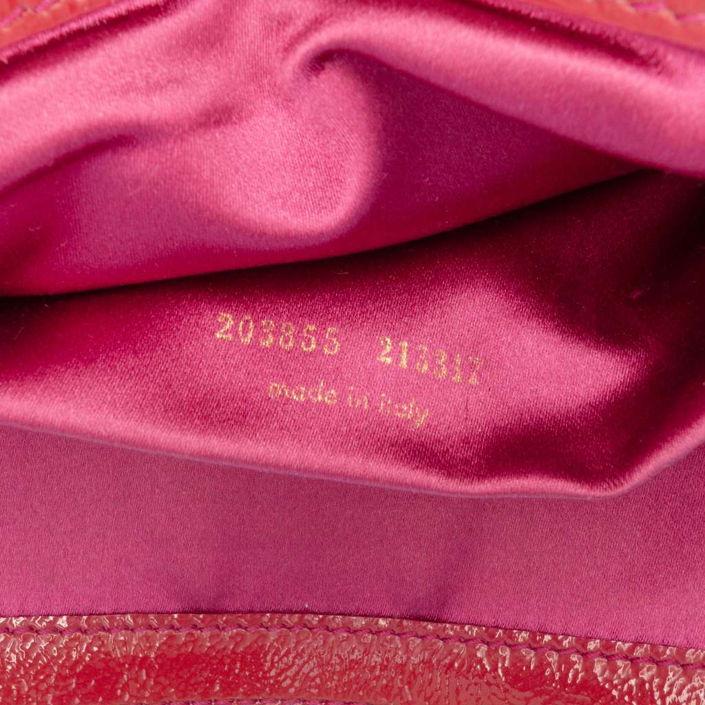 Saint Laurent Large Textured Patent Belle De Jour Clutch - Detail 1