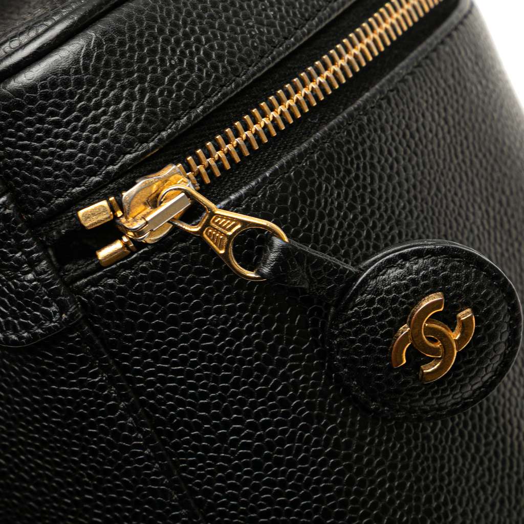 Chanel CC Caviar Vanity Bag - Image 10