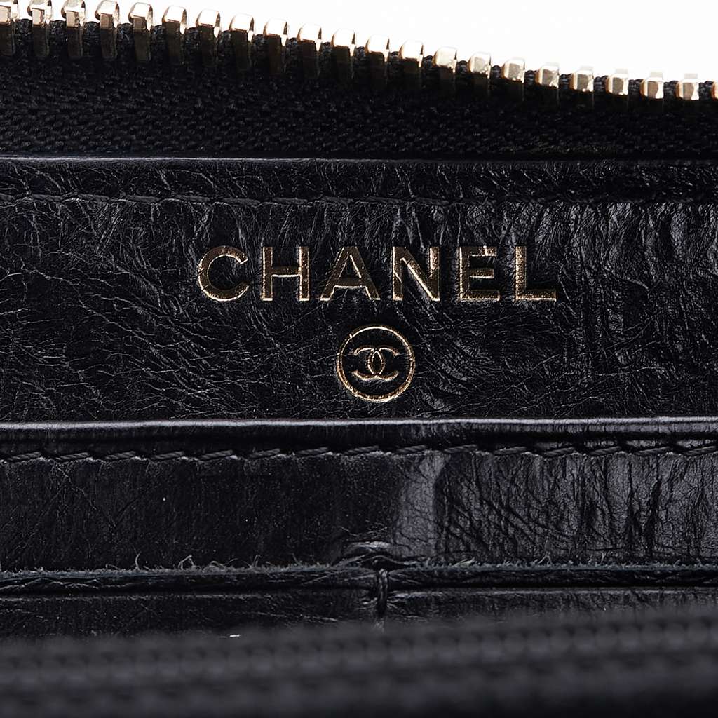Chanel Reissue 2.55 Quilted Aged Calfskin Zip Around Wallet - Detail 1