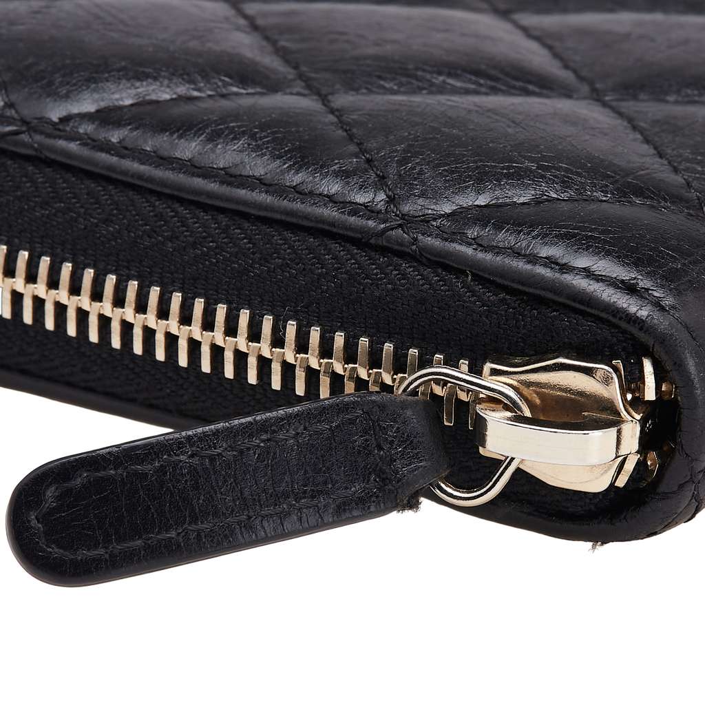 Chanel Reissue 2.55 Quilted Aged Calfskin Zip Around Wallet - Image 11