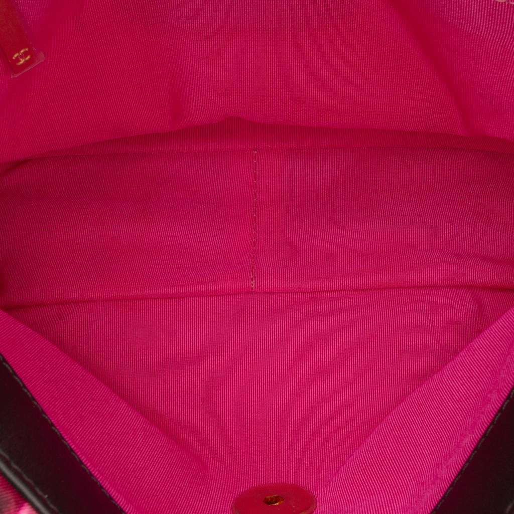 Chanel Medium Printed Nylon Graffiti 19 Flap - 4