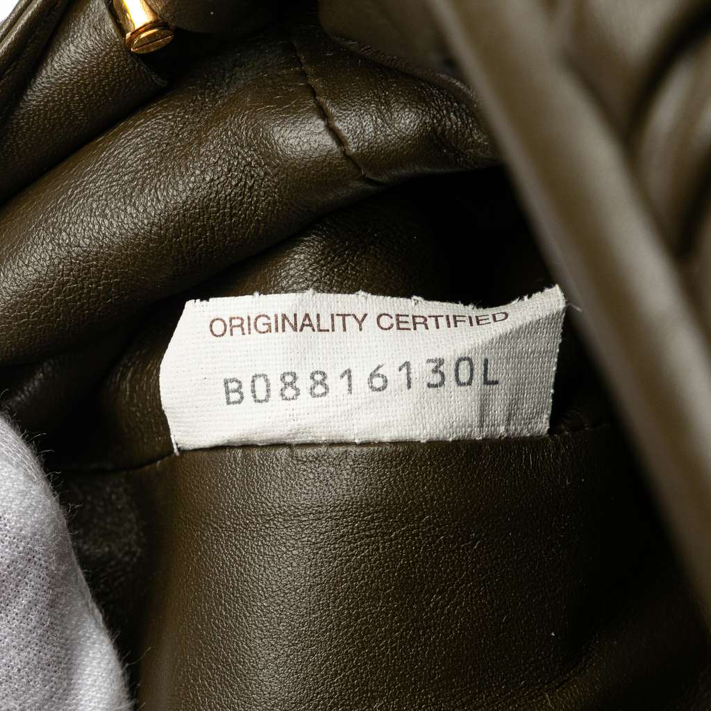 Bottega Veneta Lambskin The Mini Pouch Crossbody - Detail 2