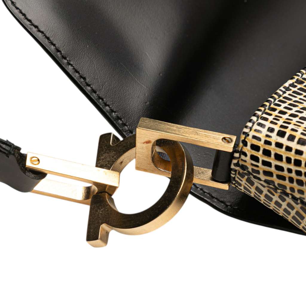 Salvatore Ferragamo Leather Gancini Shoulder Bag - Image 11