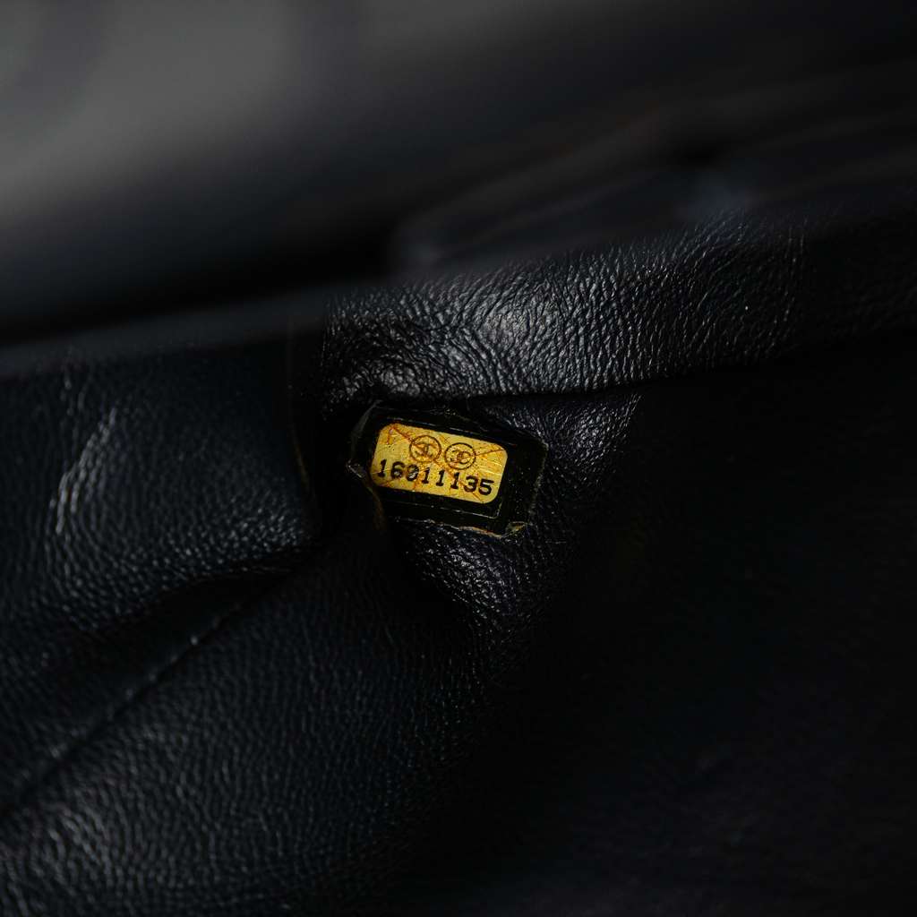 Chanel Reissue 2.55 Quilted Denim Double Flap 226 - Detail 2