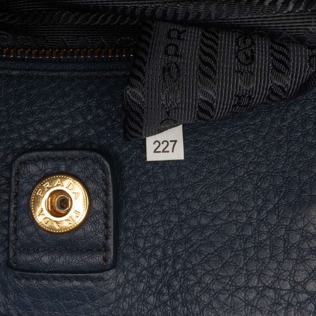 Prada Vitello Daino Side Zip Convertible Tote - Detail 1