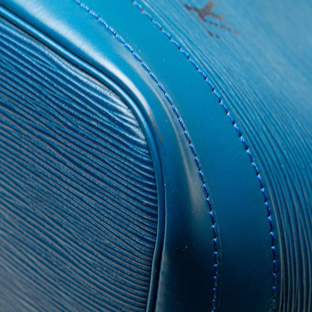 Louis Vuitton Epi Noe GM - Image 11