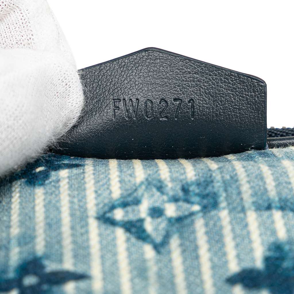 Louis Vuitton Monogram Denim Watercolor Hickory Stripes Outdoor Pouch - Detail 1