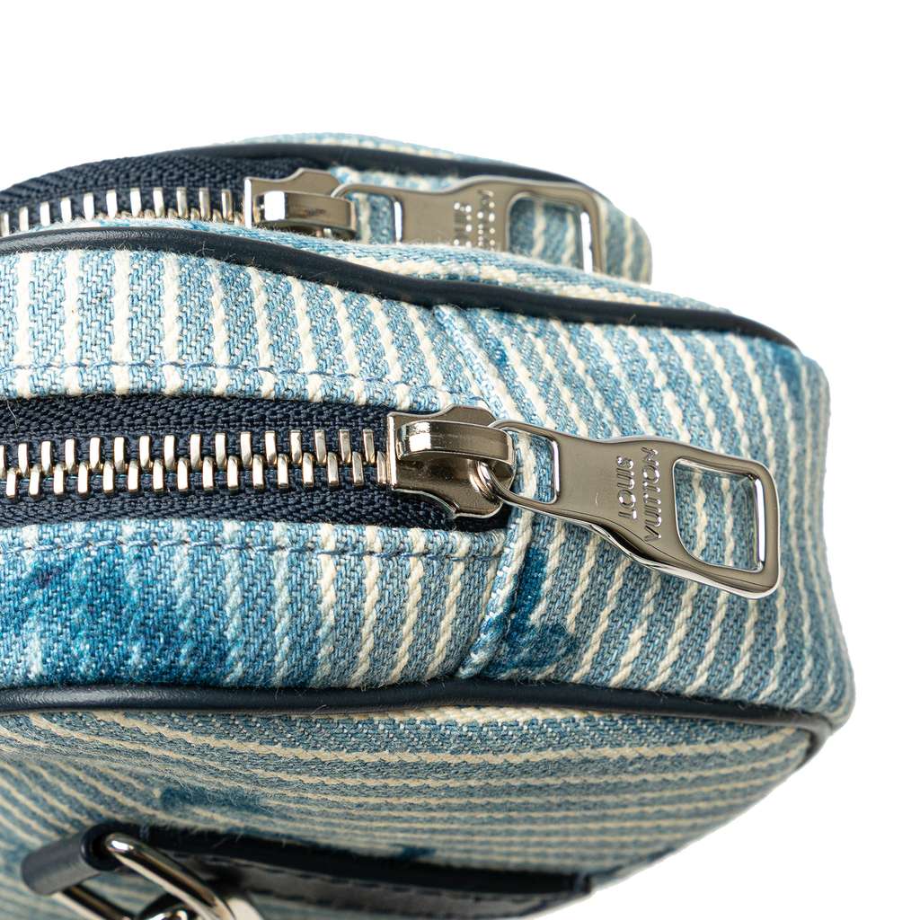 Louis Vuitton Monogram Denim Watercolor Hickory Stripes Outdoor Pouch - Detail 2