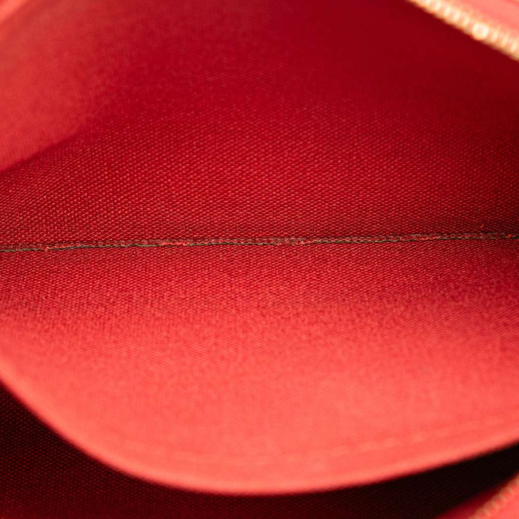 Louis Vuitton Monogram Pallas Clutch - Detail 2