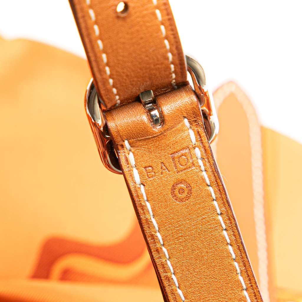 Hermès Vif Argent Silky City 38 - Detail 2