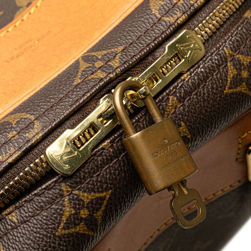 Louis Vuitton Monogram Excursion - Detail 2