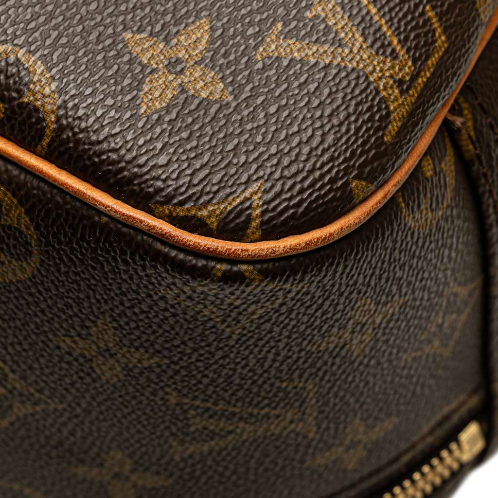 Louis Vuitton Monogram Excursion - Image 10