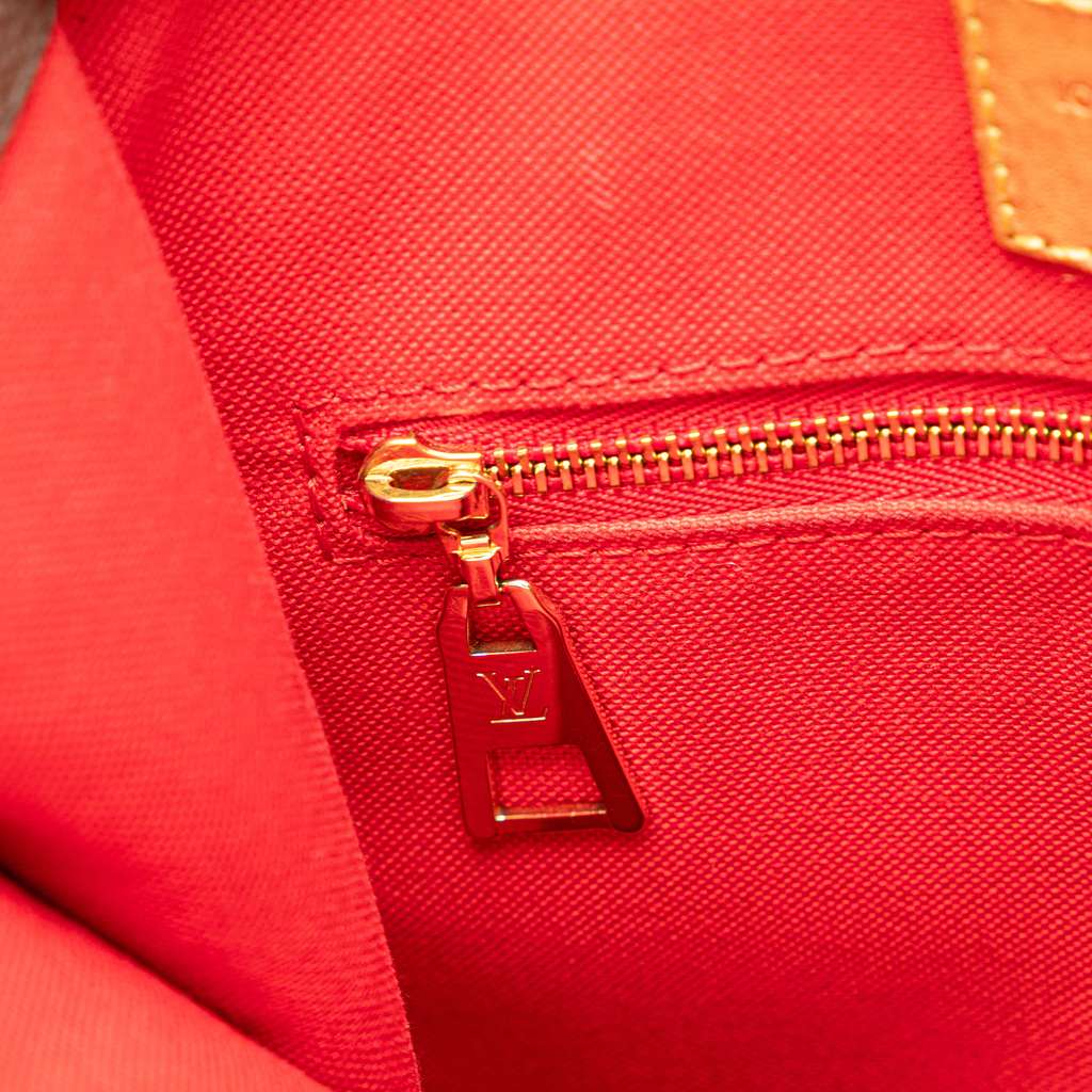 Louis Vuitton Monogram Sac Plat BB - Detail 2