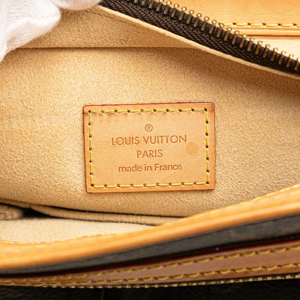 Louis Vuitton Monogram Hudson GM - Side view