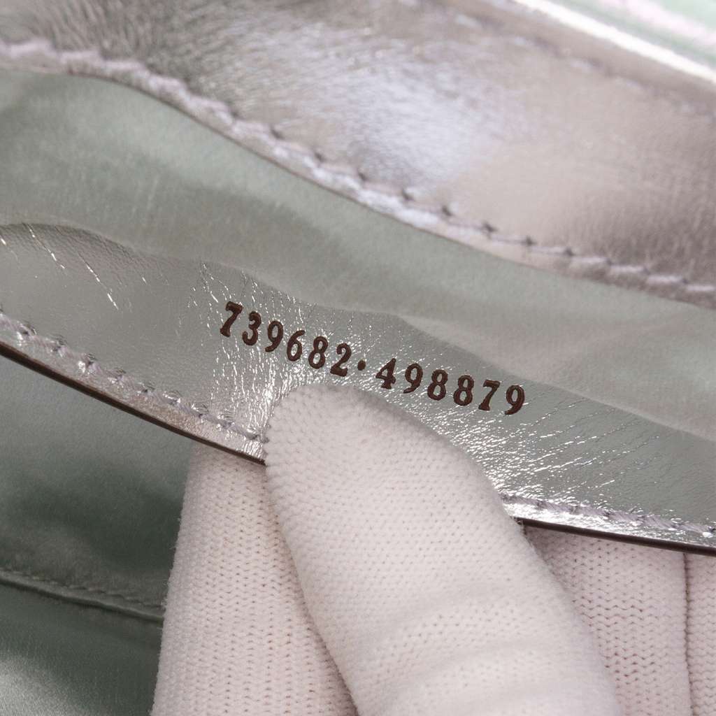 Gucci Mini GG Marmont Matelasse Iridescent Leather Flap Crossbody - Detail 1